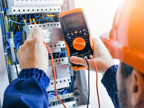 Asortyment: Narzędzia, elektronarzędzia i urządzenia pomiarowe
